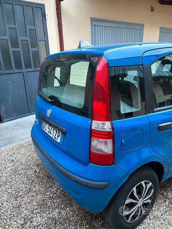 Usata Fiat Panda Active 54 CV (39 kW) 2006 Blu Berlina