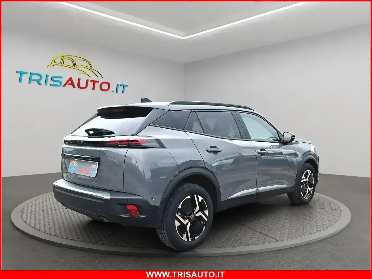 Usata Peugeot 2008 Allure 100 CV (73 kW) 2025 Grigio SUV