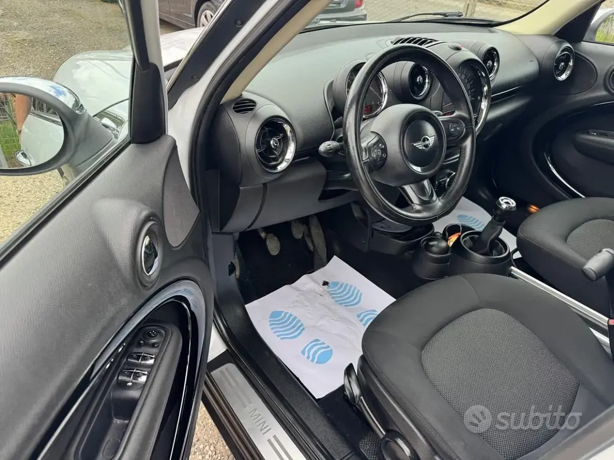 Usata Mini Cooper Countryman 90 CV (66 kW) 2016 Bianco SUV