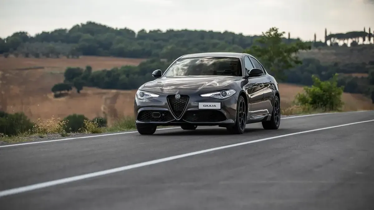 Nuova Alfa Romeo Giulia Sprint 160 CV (117 kW) 2026 Grigio moonlight Berlina