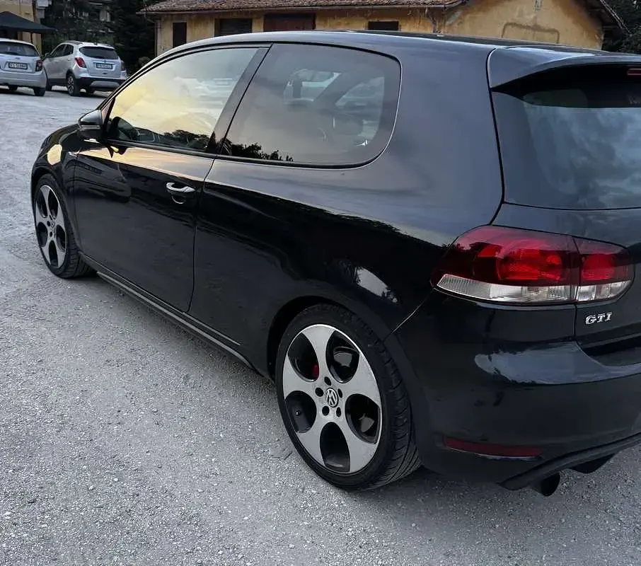 Usata VW Golf VI GTI 211 CV (155 kW) 2009 Utilitaria
