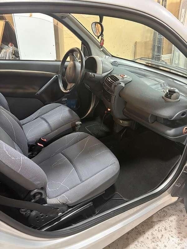 Usata 2002 Smart ForTwo Cabrio Pure Cabrio | 1999 € (Super prezzo) - Immagine 1/4