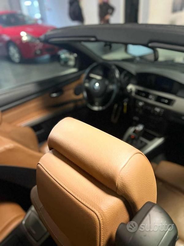 Usata BMW 320 Cabriolet M Sport 185 CV (136 kW) 2011 Nero Cabrio