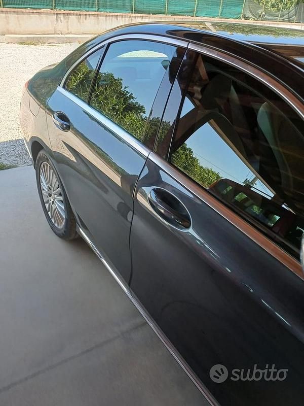 Grigio Usata 2016 Mercedes C200 Tre volumi | 11.500 € - Immagine 1/4