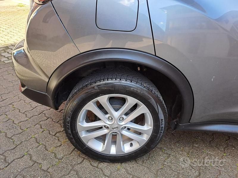 Usata Nissan Juke 115 CV (84 kW) 2016 Grigio SUV