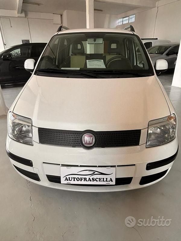 Usata Fiat Panda Dynamic 70 CV (51 kW) 2010 Bianco Utilitaria