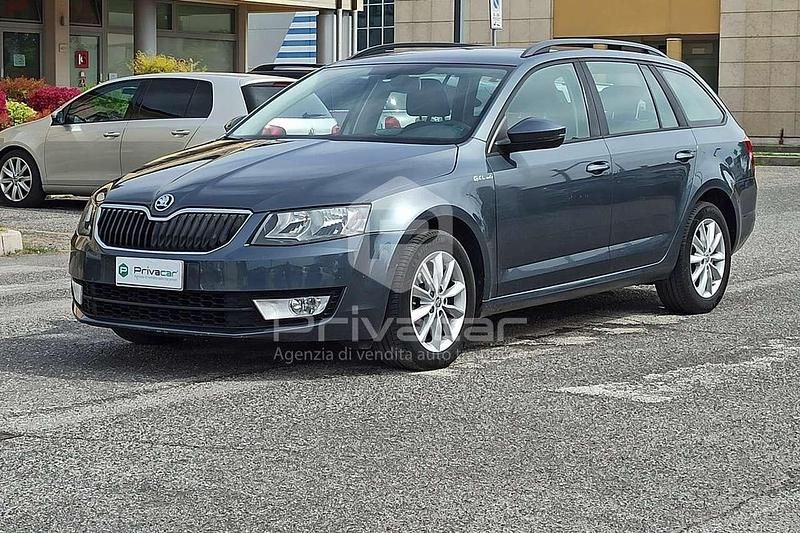 Usata Skoda Octavia Ambition 105 CV (77 kW) 2015 Grigio Utilitaria