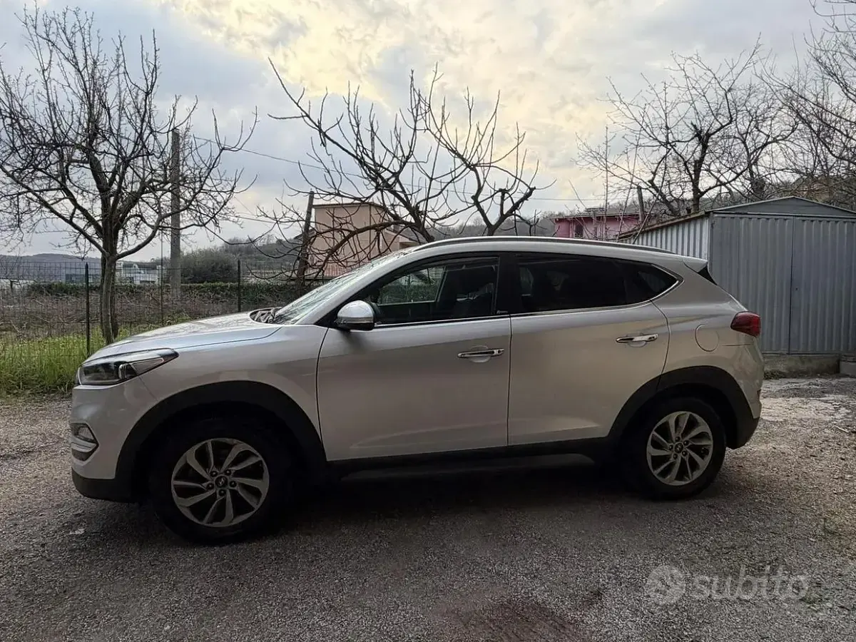 Usata Hyundai Tucson Xpossible 116 CV (85 kW) 2016 Grigio SUV