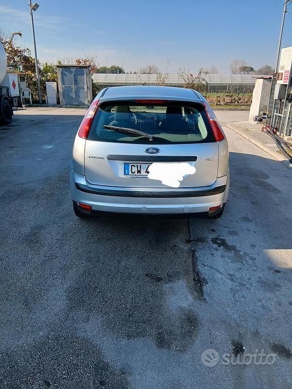 Usata Ford Focus 2005 Grigio Berlina