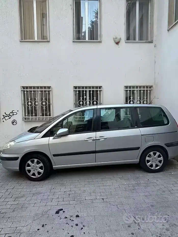 Usata Peugeot 807 136 CV (100 kW) 2008 Grigio Monovolume