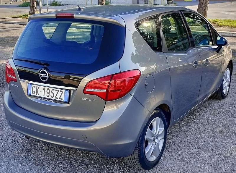 Usata Opel Meriva Cosmo 120 CV (88 kW) 2016 Monovolume