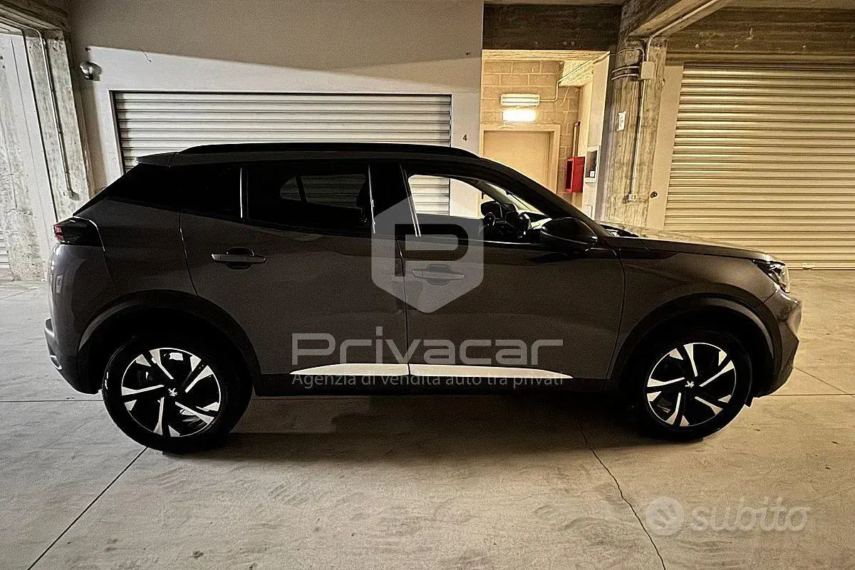 Usata Peugeot 2008 Allure 110 CV (80 kW) 2022 Grigio SUV