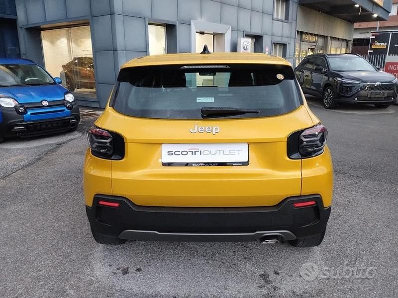 Usata Jeep Avenger Longitude 101 CV (74 kW) 2023 Giallo naxos SUV