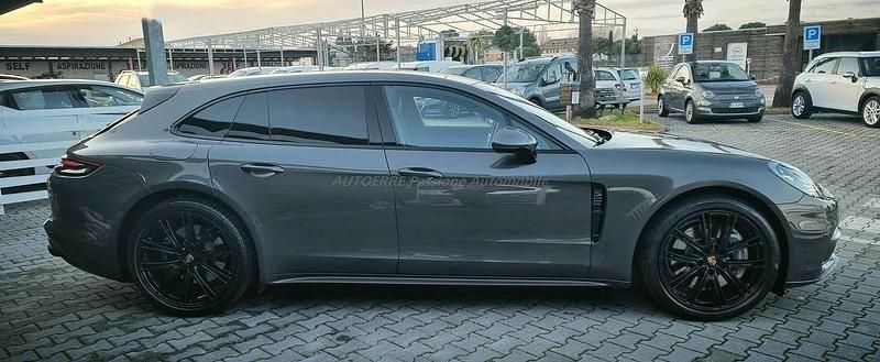 Usata Porsche Panamera 4 Sport Turismo 330 CV (242 kW) 2018 Grigio Utilitaria