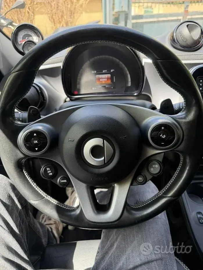 Usata Smart ForFour Brabus 90 CV (66 kW) 2019 Rosso Utilitaria