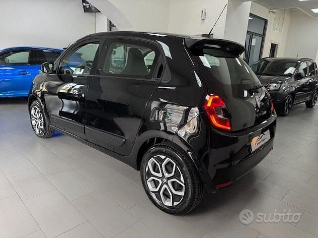 Usata Renault Twingo Equilibre 65 CV (47 kW) 2023 Nero Utilitaria