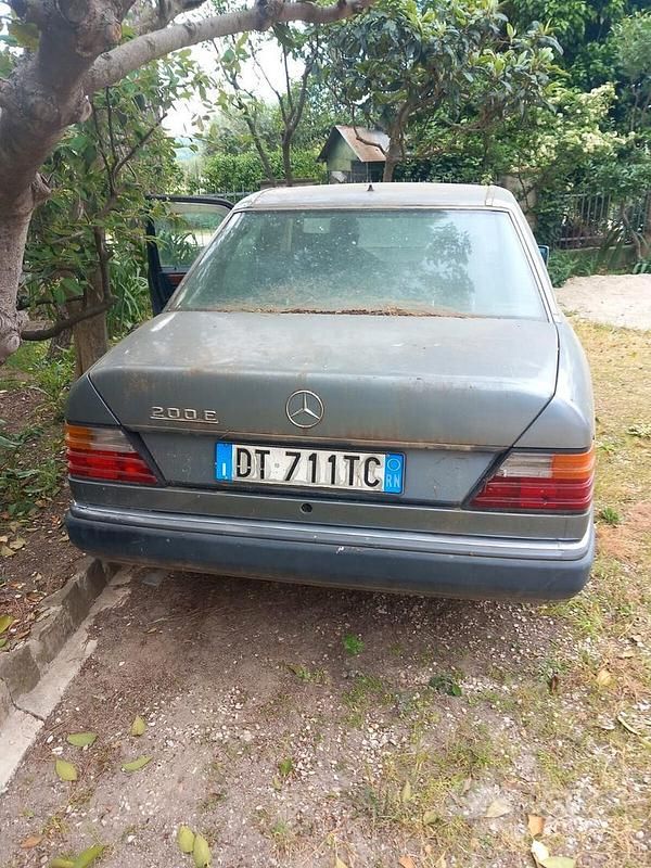 Usata Mercedes C200 Elegance 184 CV (135 kW) 2008 Blu Berlina