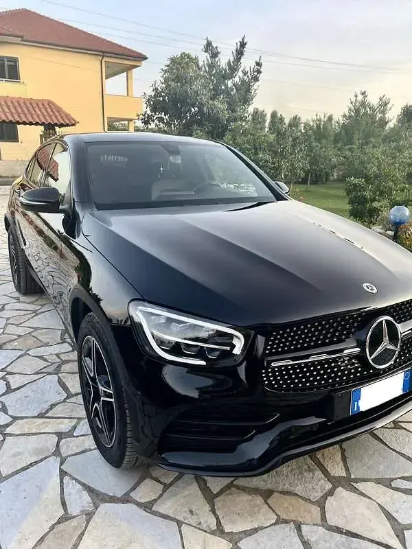 Usata Mercedes GLC200 Premium Plus 163 CV (119 kW) 2020 Nero SUV