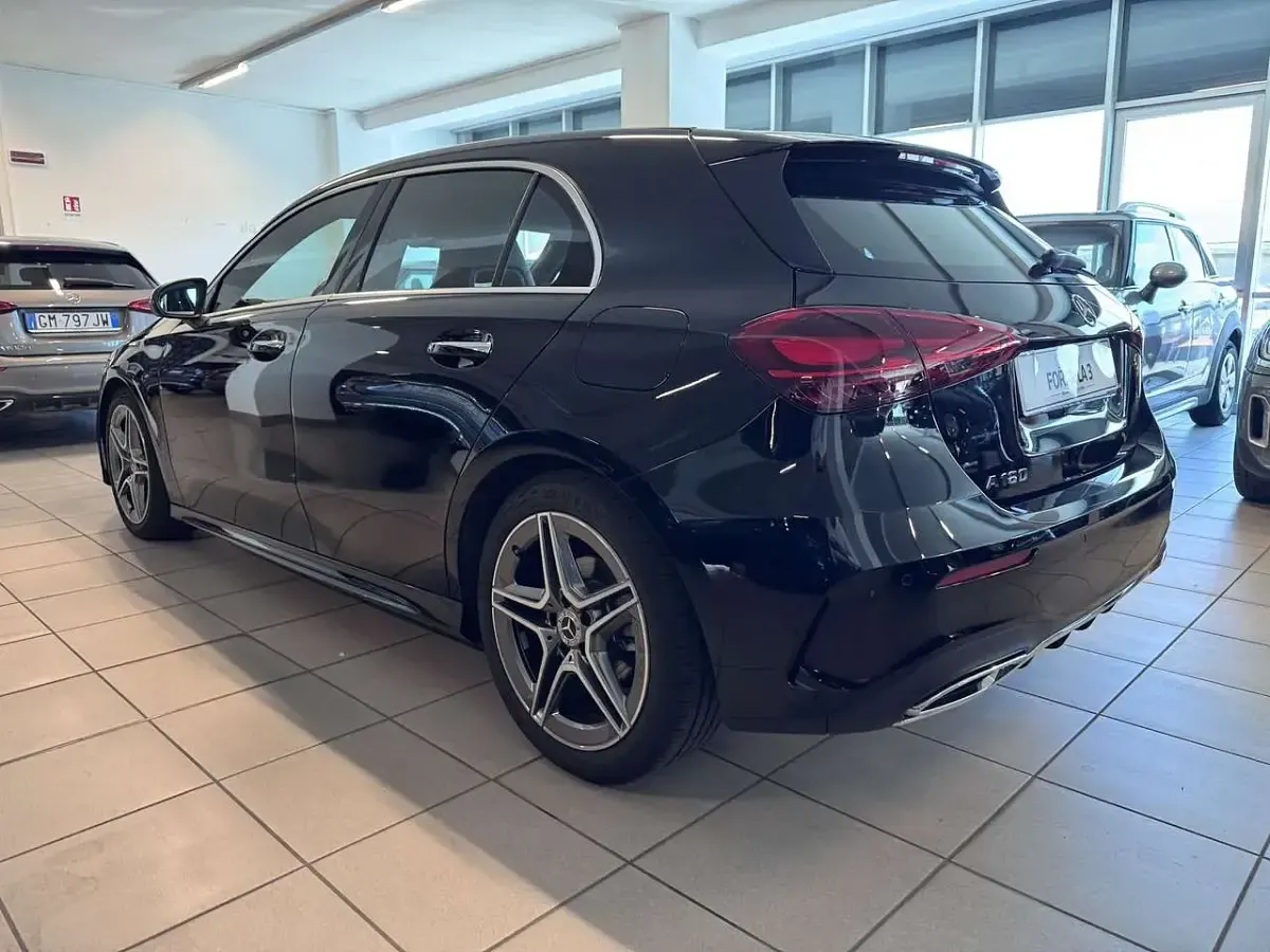 Usata Mercedes A180 Advanced Plus 136 CV (100 kW) 2025 Nero Utilitaria