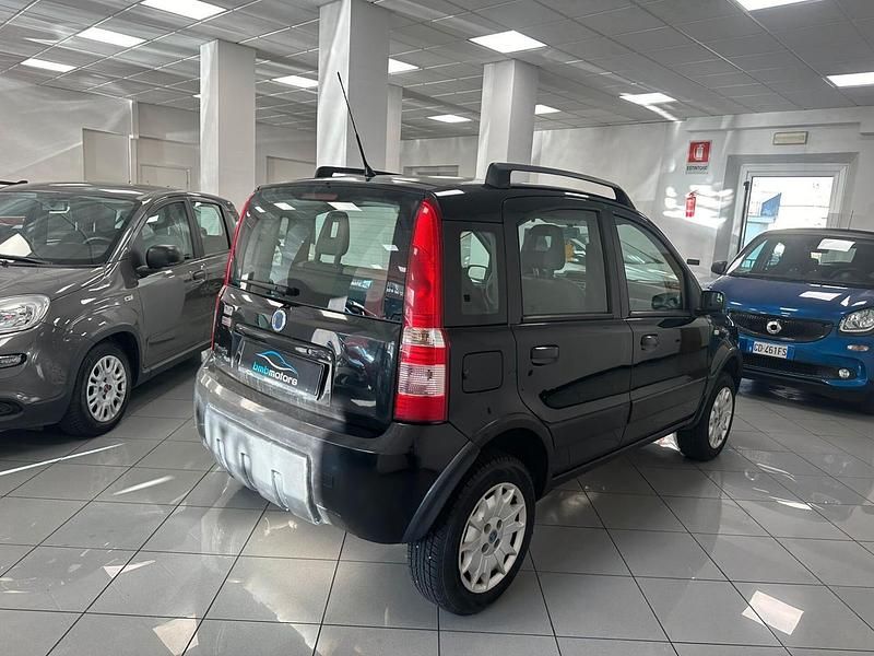 Usata Fiat Panda 4x4 Climbing 60 CV (44 kW) 2007 Nero Utilitaria