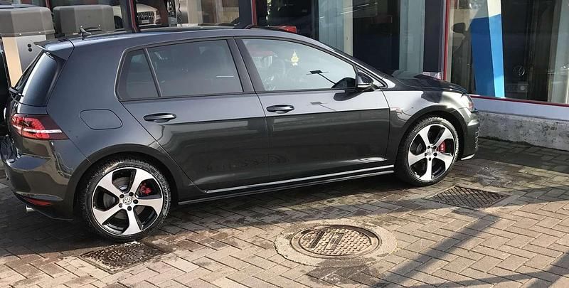 Usata VW Golf VII GTI 230 CV (169 kW) 2016 Grigio Berlina