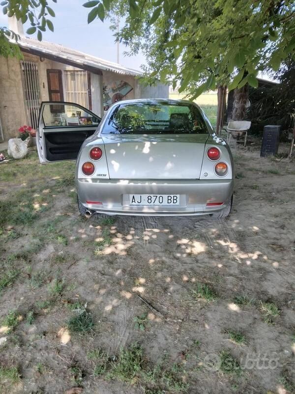 Usata Fiat Coupé 139 CV (102 kW) 1996 Grigio Coupé