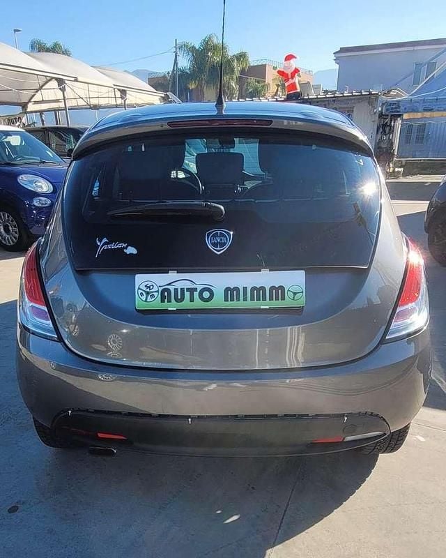 Usata Lancia Ypsilon S 95 CV (69 kW) 2015 Grigio Utilitaria
