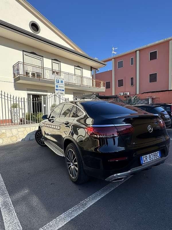 Usata Mercedes GLC220 Premium 194 CV (142 kW) 2020 Nero SUV