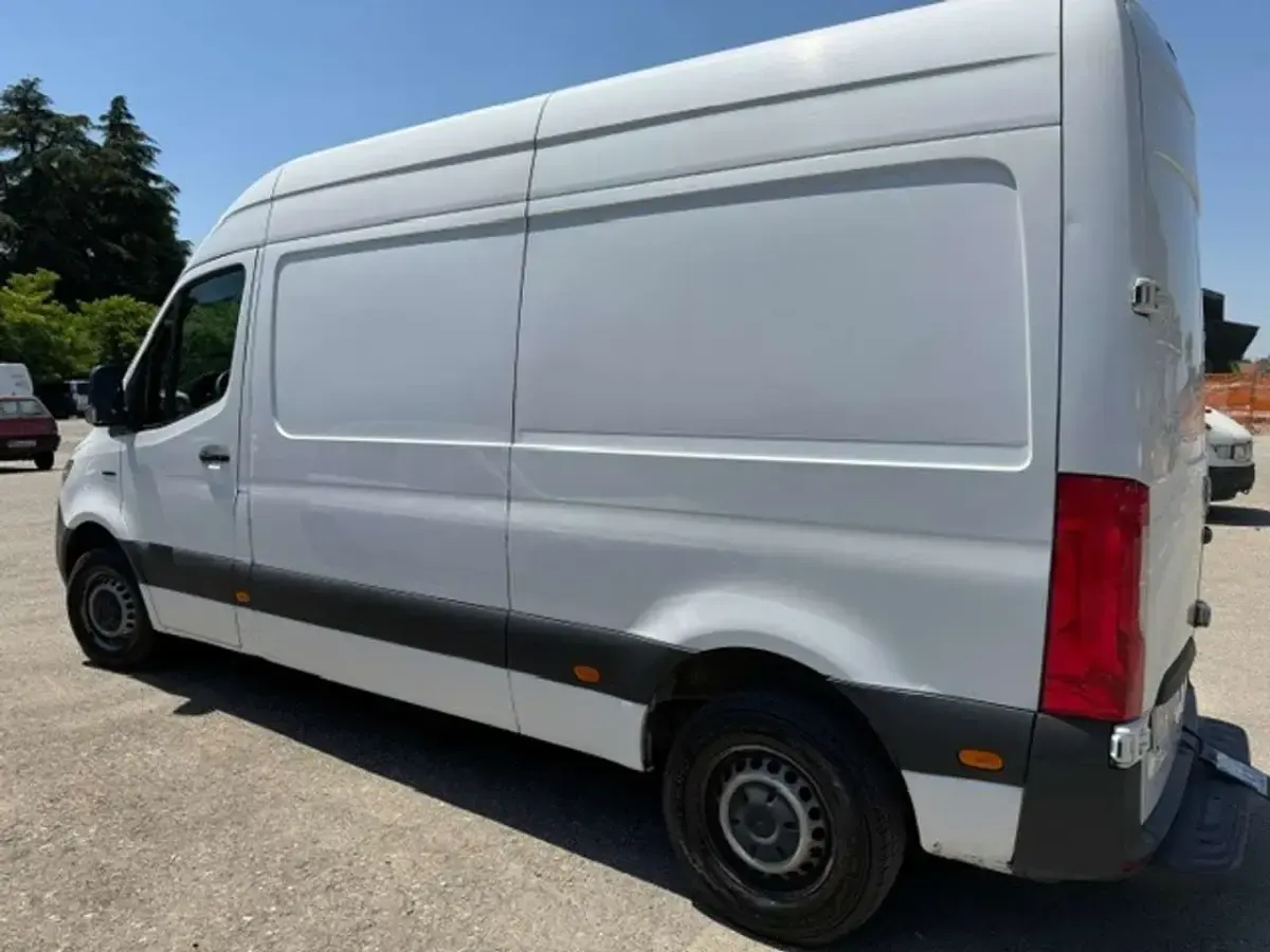 Usata Mercedes E-Sprinter 88 kW (120 CV) 2021 Bianco Furgone