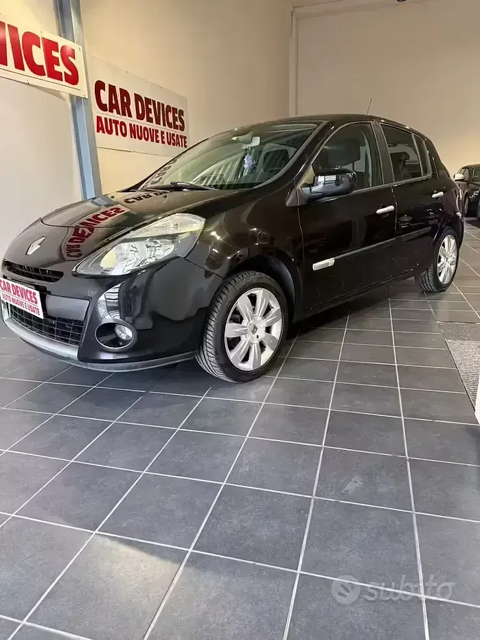 Usata Renault Clio II 85 CV (62 kW) 2009 Nero Berlina