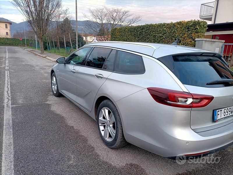 Usata Opel Insignia Business 136 CV (100 kW) 2019 Grigio Station wagon