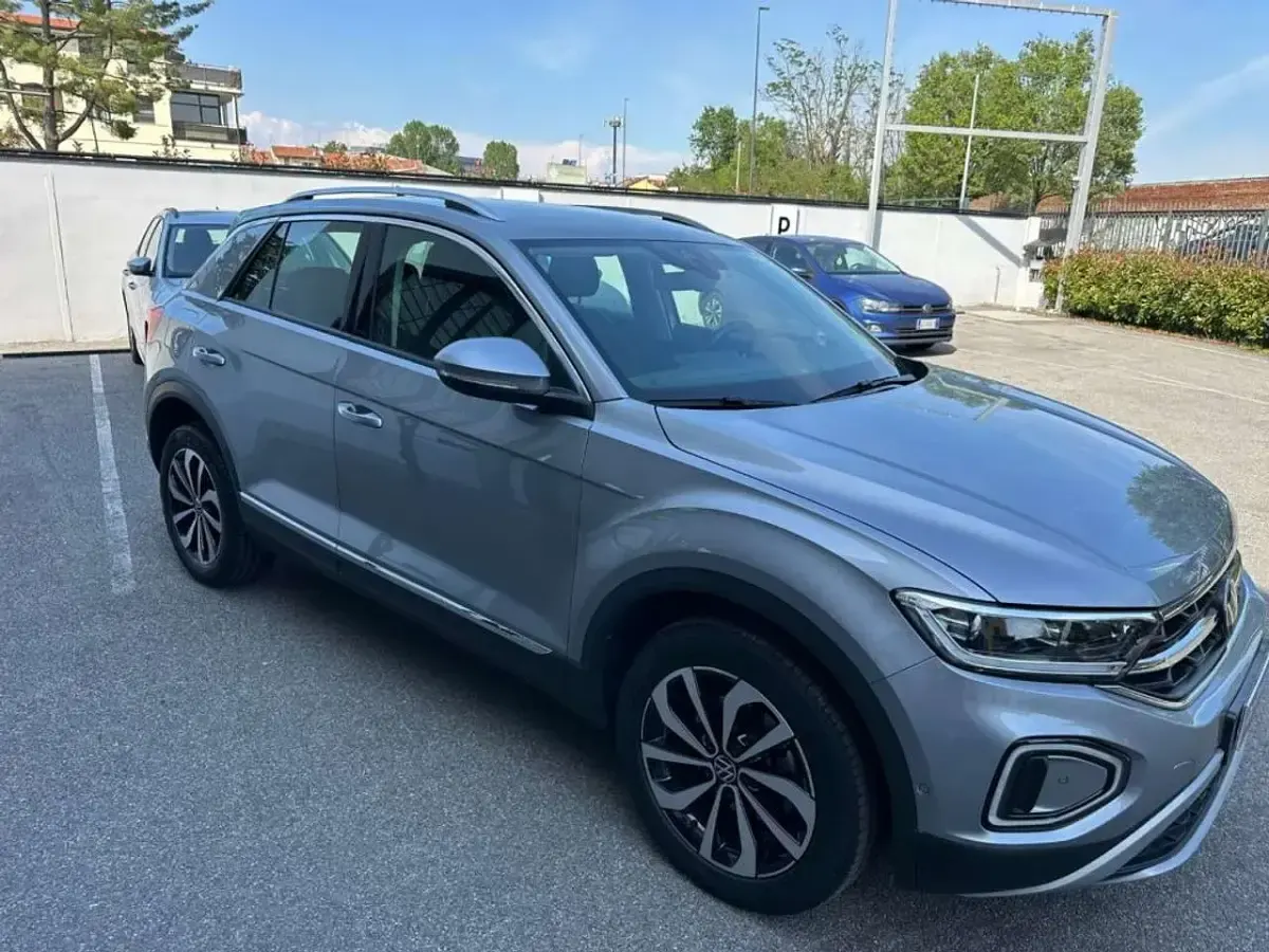 Usata VW T-Roc Style 150 CV (110 kW) 2023 Antracite SUV