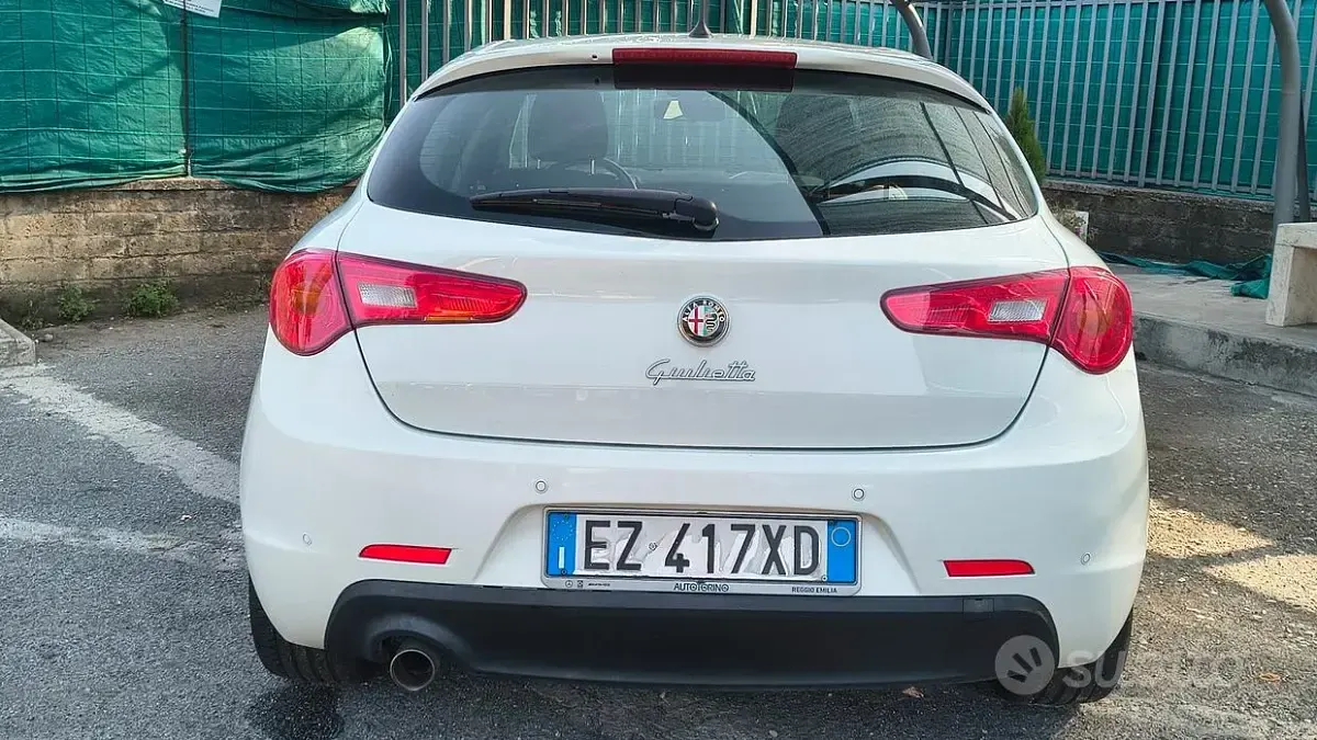 Usata Alfa Romeo Giulietta 120 CV (88 kW) 2015 Bianco Utilitaria