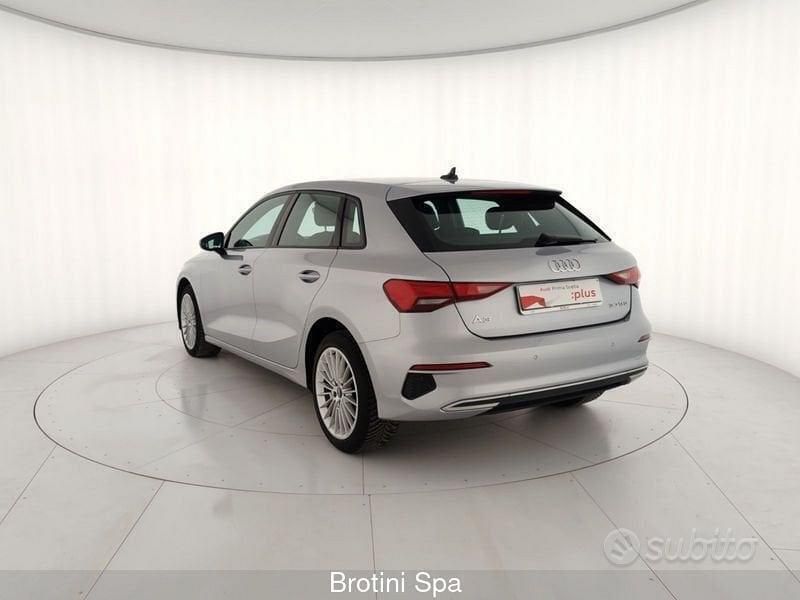 Usata Audi A3 Advanced 110 CV (80 kW) 2021 Argento Berlina