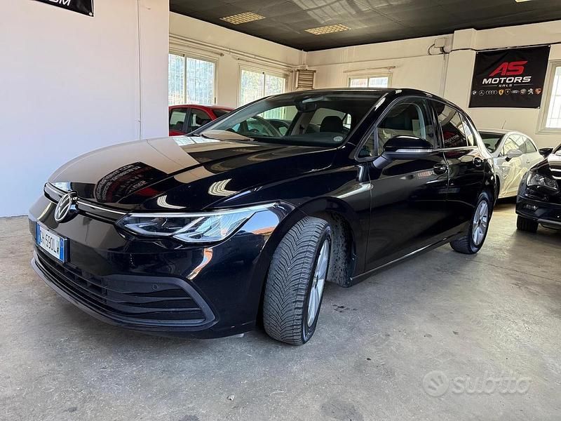 Usata VW Golf VII Life 150 CV (110 kW) 2020 Nero Berlina