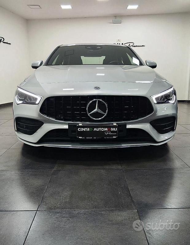 Usata Mercedes CLA200 Premium 150 CV (110 kW) 2023 Grigio Berlina