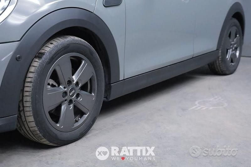 Usata Mini Cooper Classic 136 CV (100 kW) 2022 Grigio Utilitaria