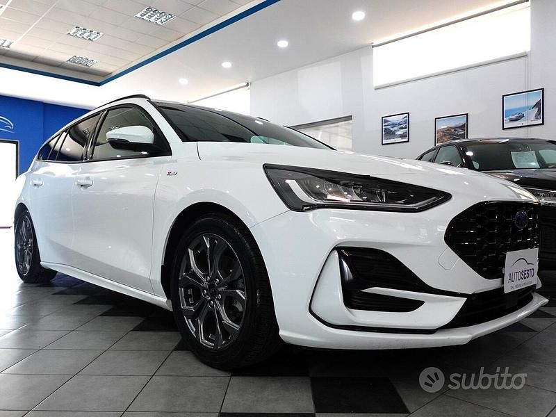 Usata Ford Focus ST-Line 115 CV (84 kW) 2024 Bianco Station wagon
