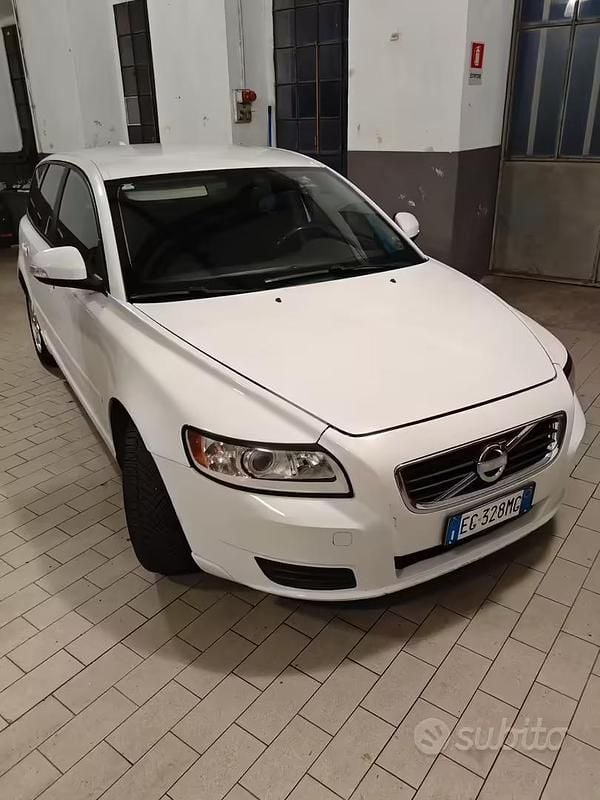 Occasion Volvo V50 115 ch (84 kW) 2011 Blanc Break
