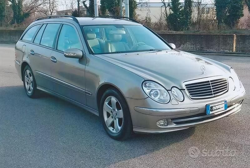 Usata Mercedes E280 2004 Grigio Station wagon
