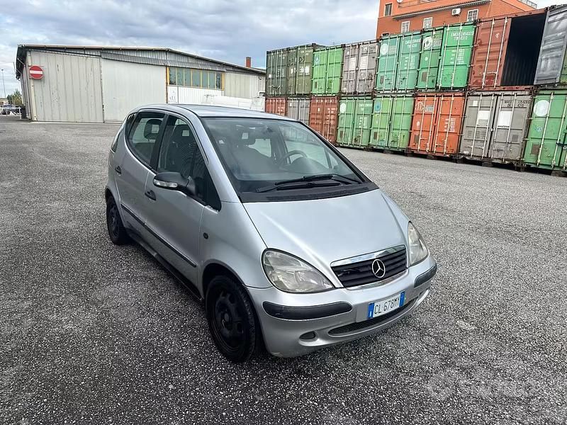 Usata Mercedes A170 Avantgarde 95 CV (69 kW) 2004 Grigio Monovolume