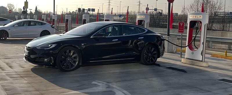 Usata Tesla Model S 375 kW (510 CV) 2018 Nero Utilitaria