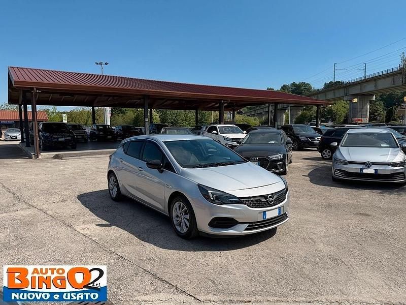 Käytetty Opel Astra GS Line 122 HP (89 kW) 2021 Hopea Sedan