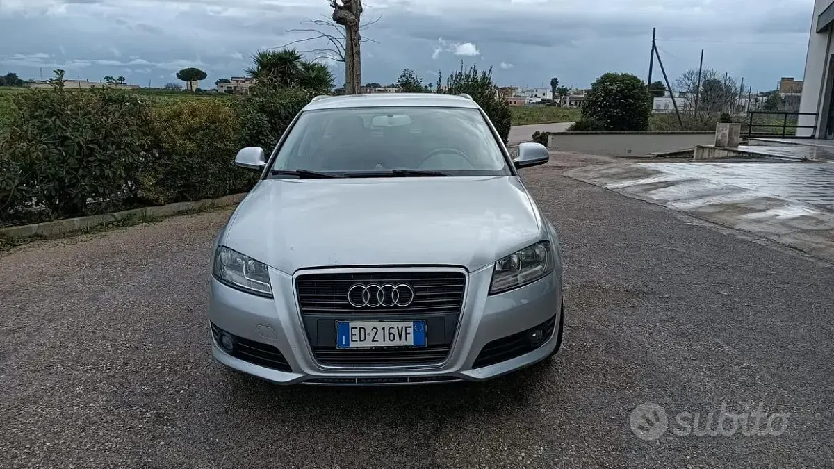 Usata Audi A3 Ambition 90 CV (66 kW) 2010 Grigio Utilitaria