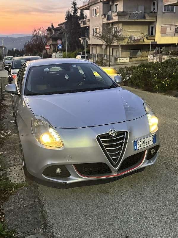 Usata Alfa Romeo Giulietta Progression 170 CV (125 kW) 2011 Utilitaria