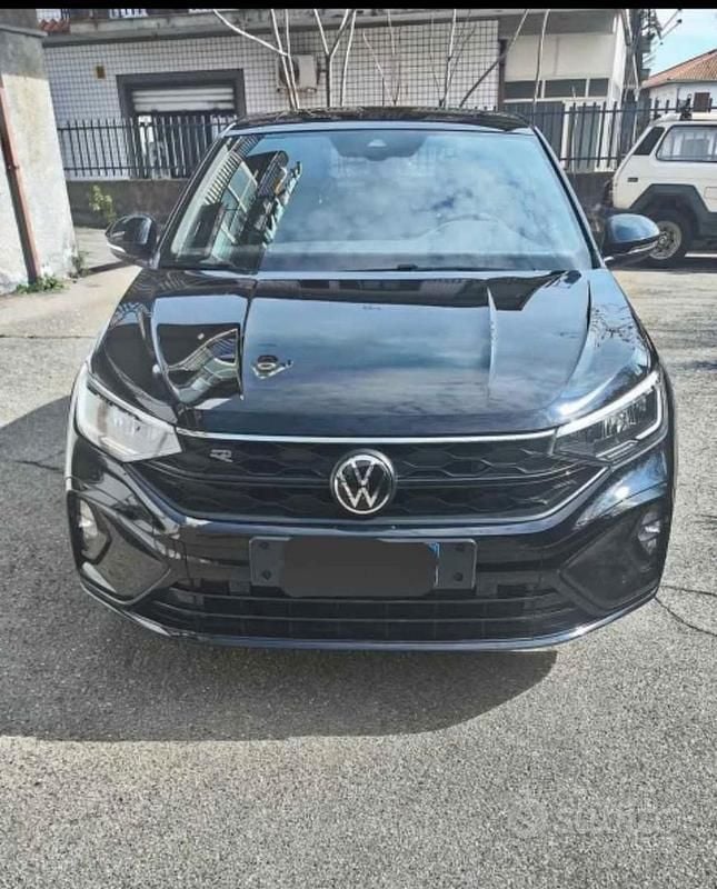 Usata VW Taigo R-line 110 CV (80 kW) 2022 Nero SUV