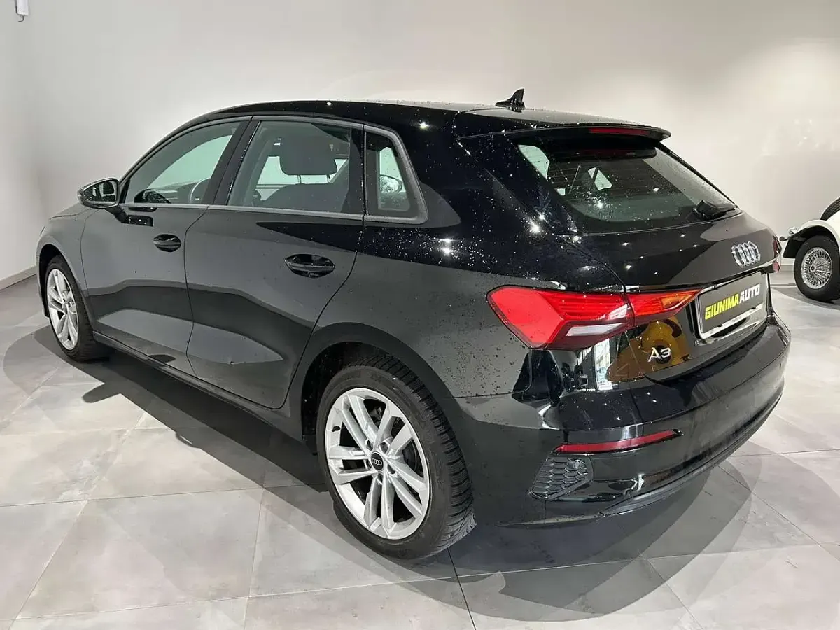 Usata Audi A3 116 CV (85 kW) 2023 Nero Berlina