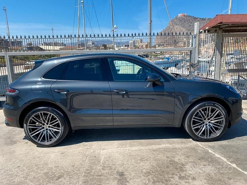 Usata Porsche Macan 245 CV (180 kW) 2019 Grigio SUV