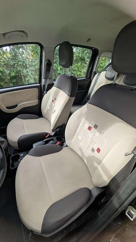 Usata Fiat Panda Lounge 69 CV (50 kW) 2013 Nero Utilitaria