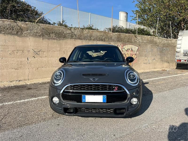 Usata Mini Cooper SD 170 CV (125 kW) 2018 Utilitaria